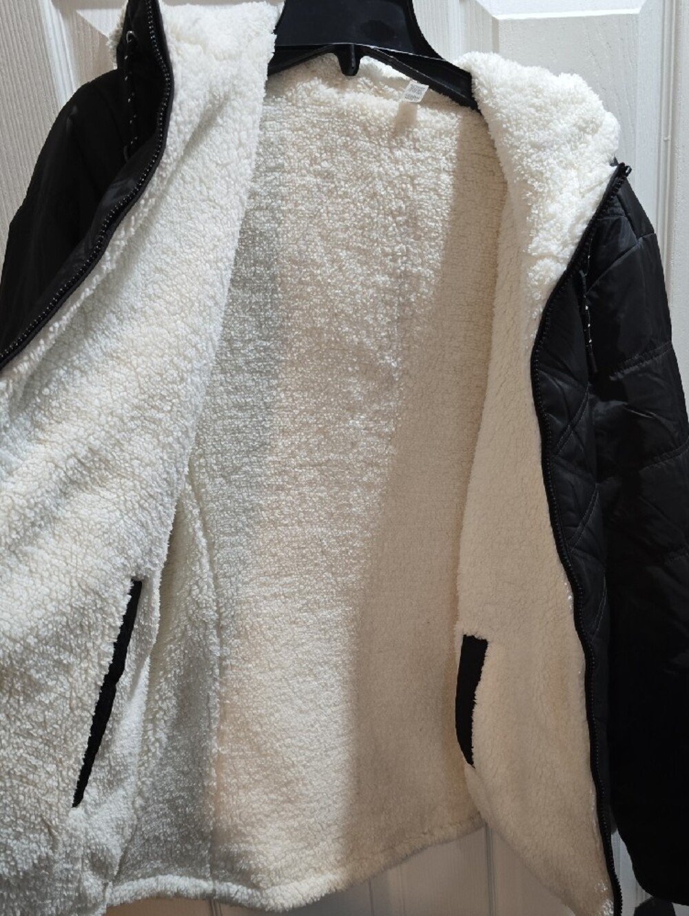 Free Country Black Quilted Hooded Jacket with Cream Sherpa Lining - Picture 2 of 13